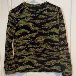 Burton Green and Black Patterned Long Sleeve Tee